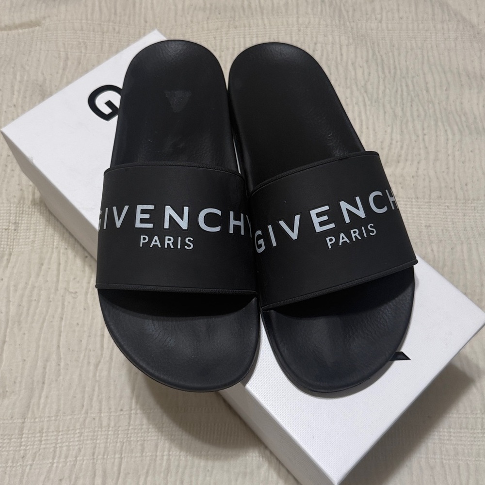 Givenchy Slides - Picture 2 of 4